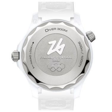 Montre Omega Seamaster Diver 300m Co-Axial Master Chronometer cadran blanc "Milano Cortina 2026" bracelet caoutchouc 43,5 mm