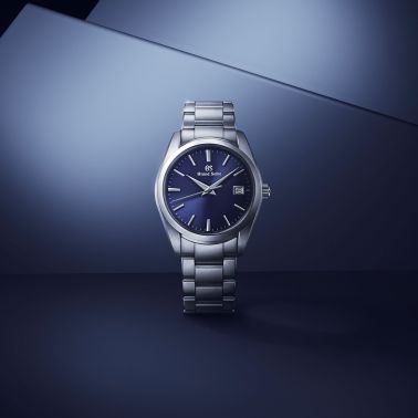 Montre Grand Seiko Heritage quartz cadran bleu bracelet acier 37 mm