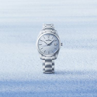 Grand Seiko Heritage "Skyflake" quartz blue dial titanium bracelet 37 mm
