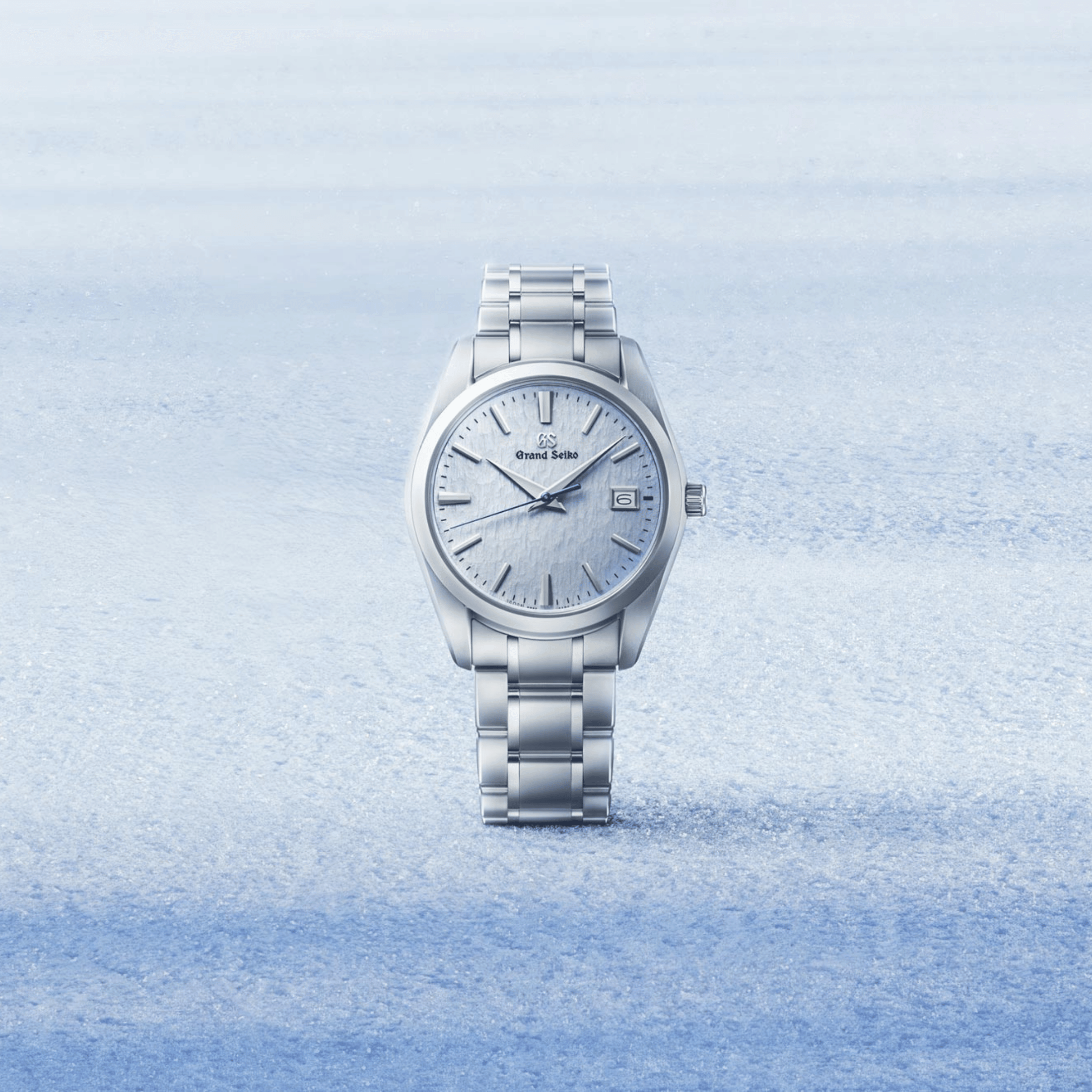 Grand Seiko Heritage "Skyflake" quartz blue dial titanium bracelet 37 mm