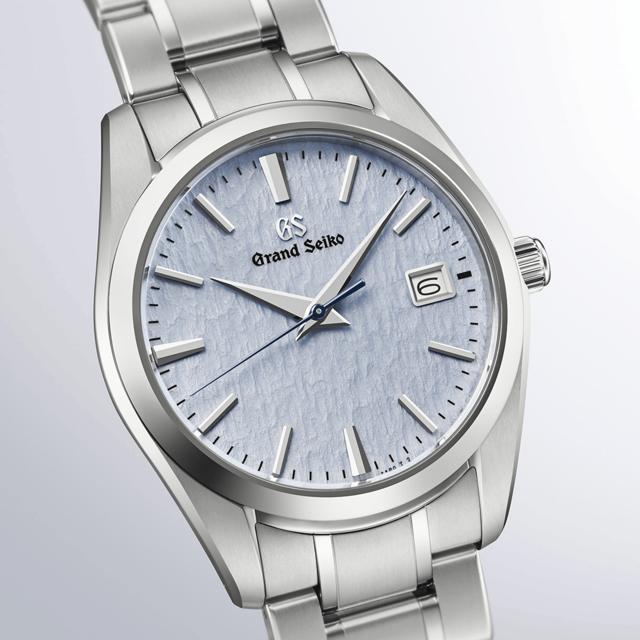 Grand Seiko Heritage "Skyflake" quartz blue dial titanium bracelet 37 mm
