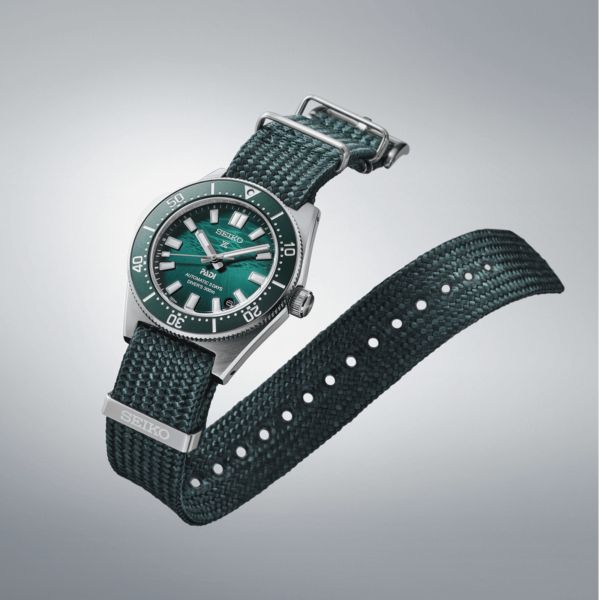 Seiko Prospex Diver's 1965 Heritage 62MAS "PADI Edition" automatic green dial steel bracelet 40 mm