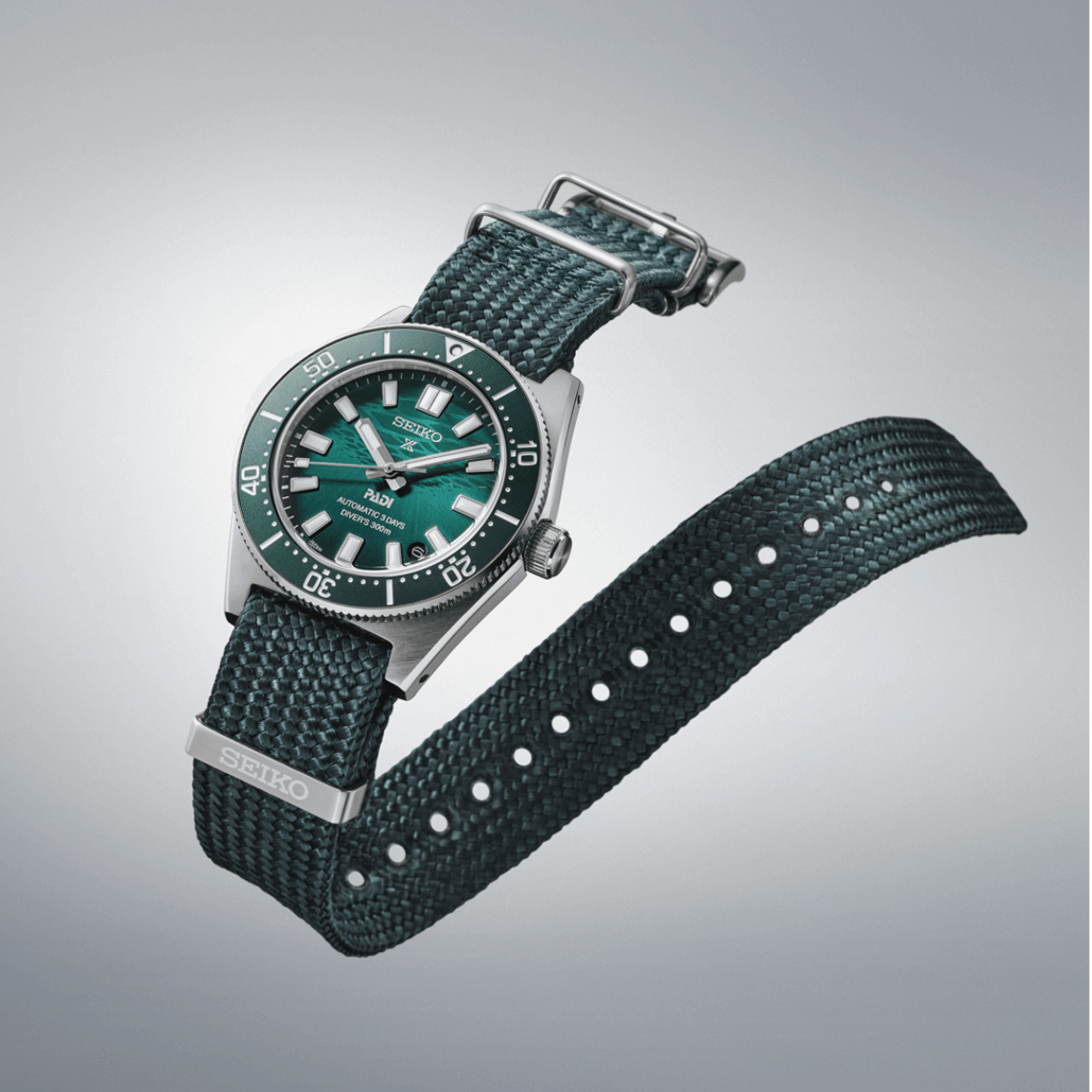 Seiko Prospex Diver's 1965 Heritage 62MAS "PADI Edition" automatic green dial steel bracelet 40 mm