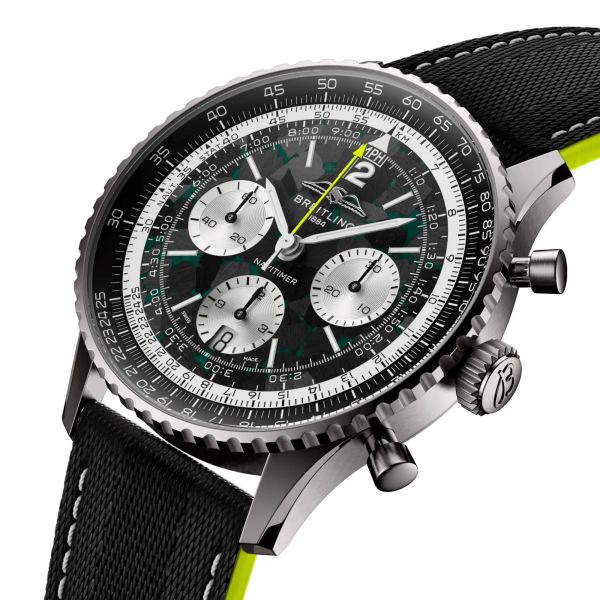 Breitling Navitimer B01 Chronograph 43 Aston Martin Aramco Formula ONE™ Titanium automatic 43 mm