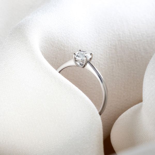 Solitaire Lepage Foudre en or jaune et diamant