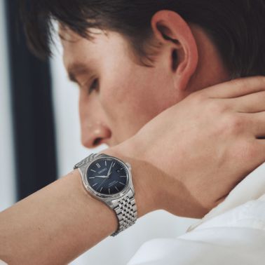 Seiko Presage Classic Series automatic blue dial steel bracelet 40,2 mm