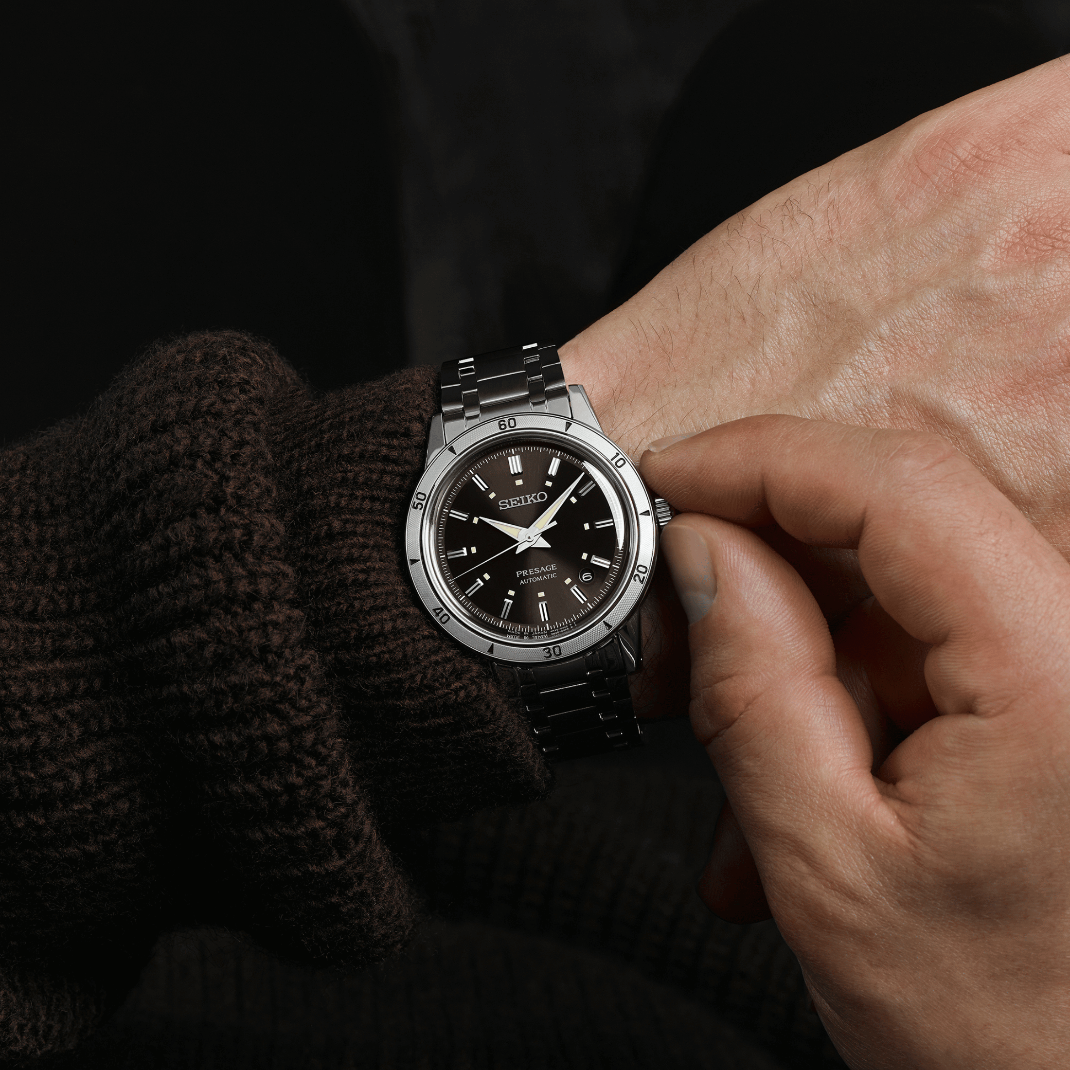 Montre Seiko Presage Style 60s automatique cadran marron bracelet acier 39,5 mm