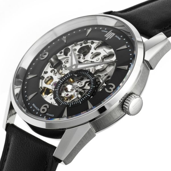 Montre Lip Himalaya Squelette automatique cadran noir bracelet cuir noir 40 mm