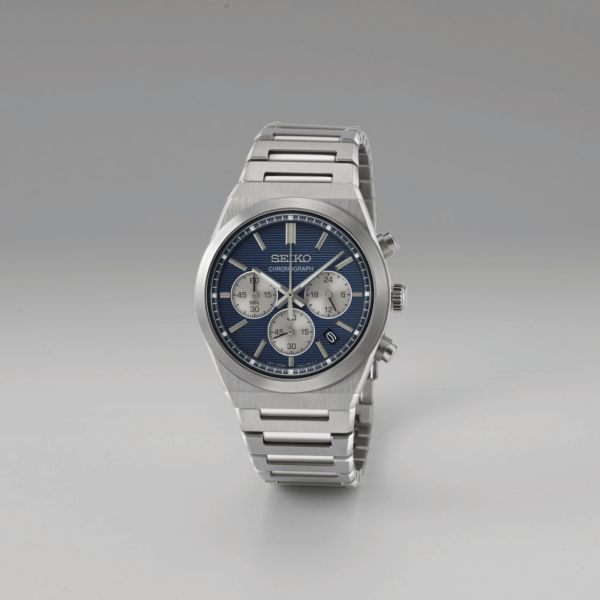 Seiko Sport Chronograph 1970 mecaquartz blue dial steel bracelet 40 mm