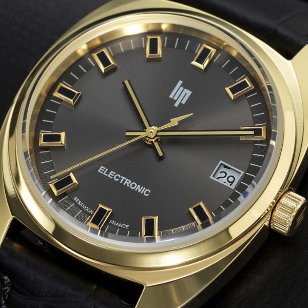 Lip Général De Gaulle quartz steel PVD gold dial black black