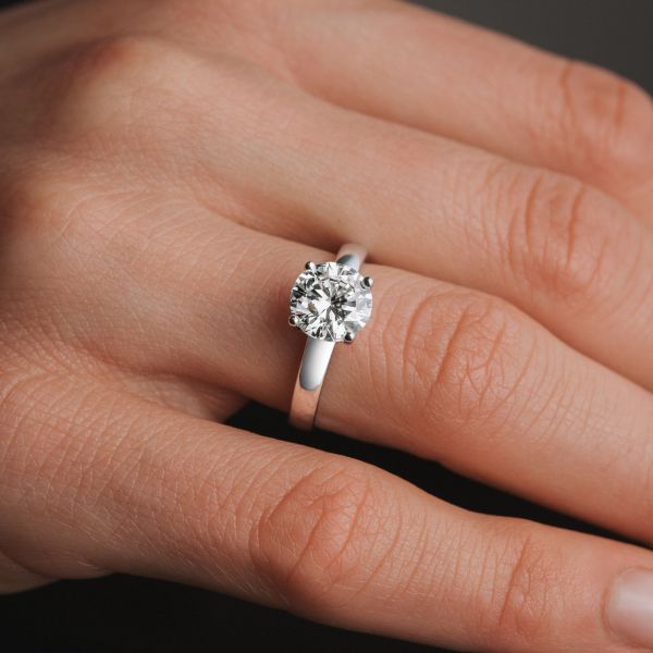 Lepage Evidence engagement ring in yellow gold and diamonds