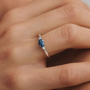 Bague Lepage Juliette en or blanc émeraude et diamants