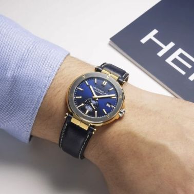 Montre Herbelin Newport Quartz Date cadran bleu bracelet cuir bleu 40,5 mm