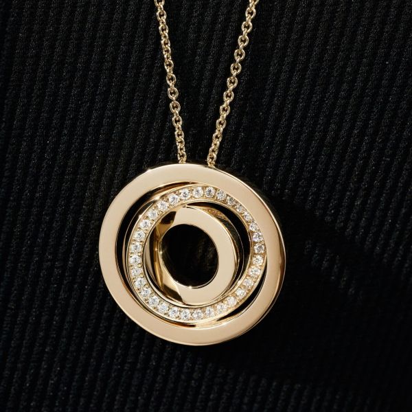 Alba Lepage long necklace in yellow gold and diamonds