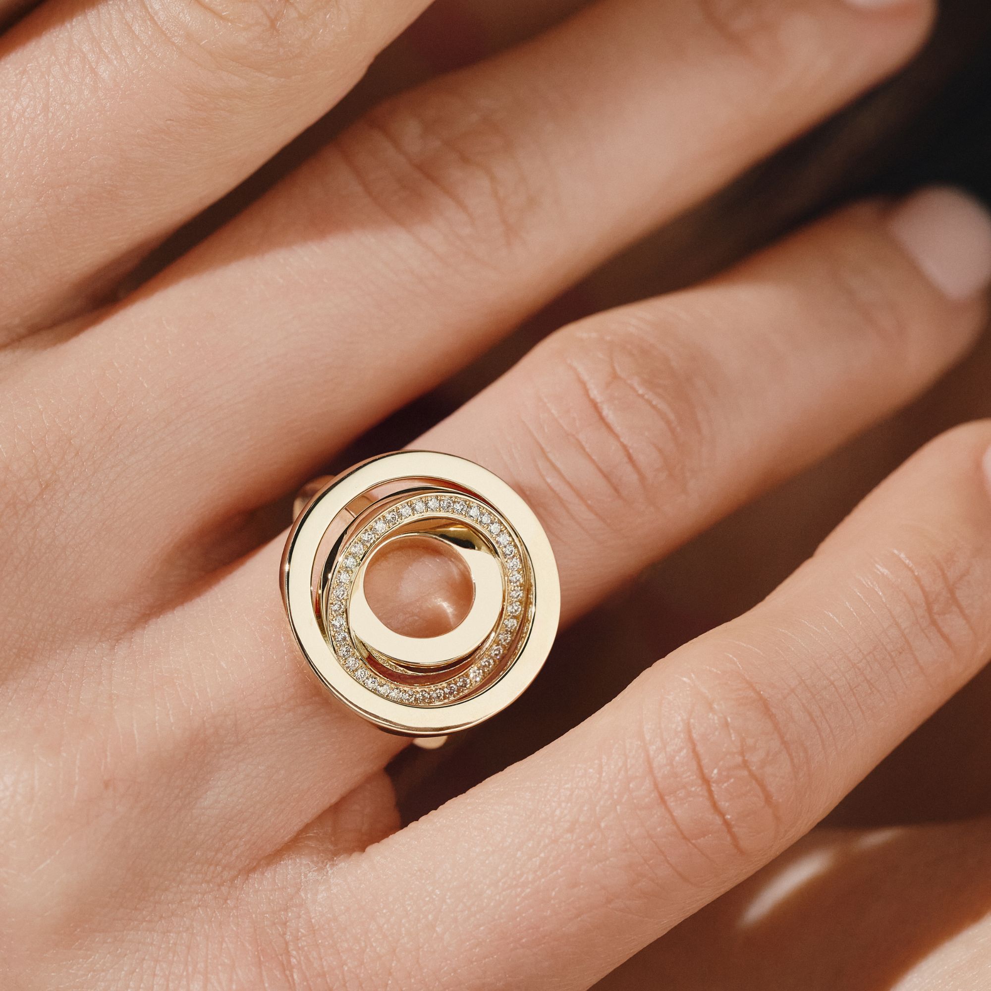 Bague Lepage Alba en or jaune et diamants