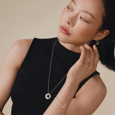 Alba Lepage necklace large model in yellow gold