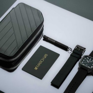 Montre March LA.B AM2 Automatique Nyctalope en carbone bracelets jacquard vert et noir 38 mm