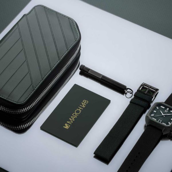 Montre March LA.B AM2 Automatique Nyctalope en carbone bracelets jacquard vert et noir 38 mm