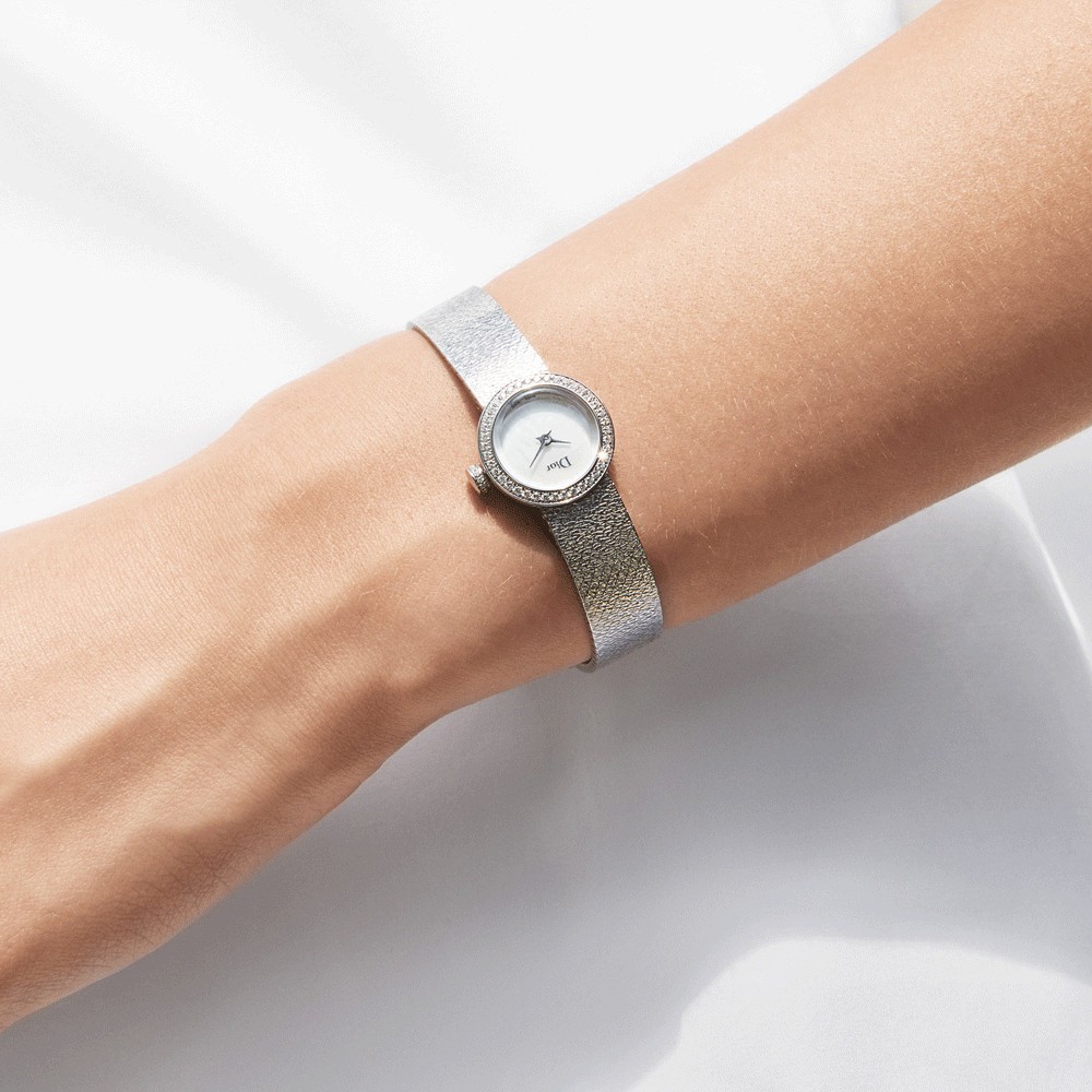 Mini D de Dior Satine quartz steel dial white 19 mm Lepage