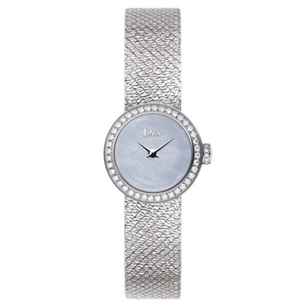 Montre Mini D de Dior Satine cadran nacre bleue bracelet acier 19 mm