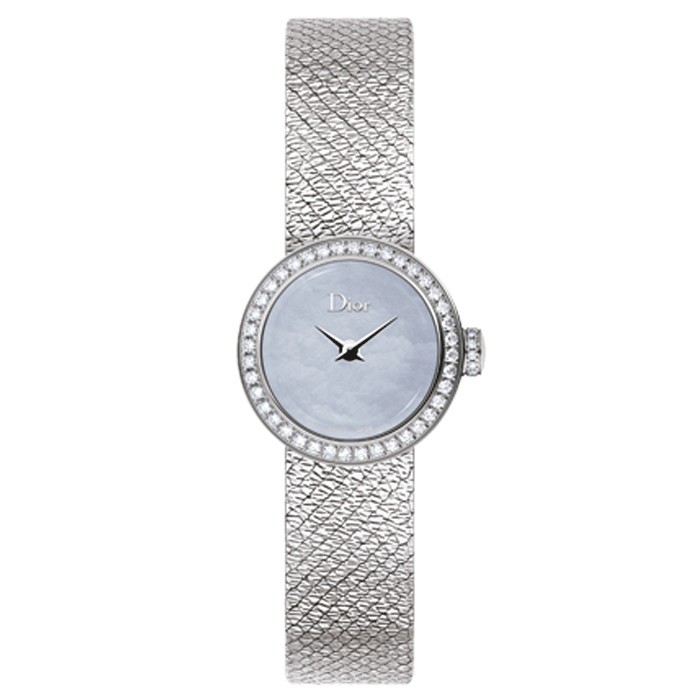Montre Mini D de Dior Satine cadran nacre bleue bracelet acier 19 mm
