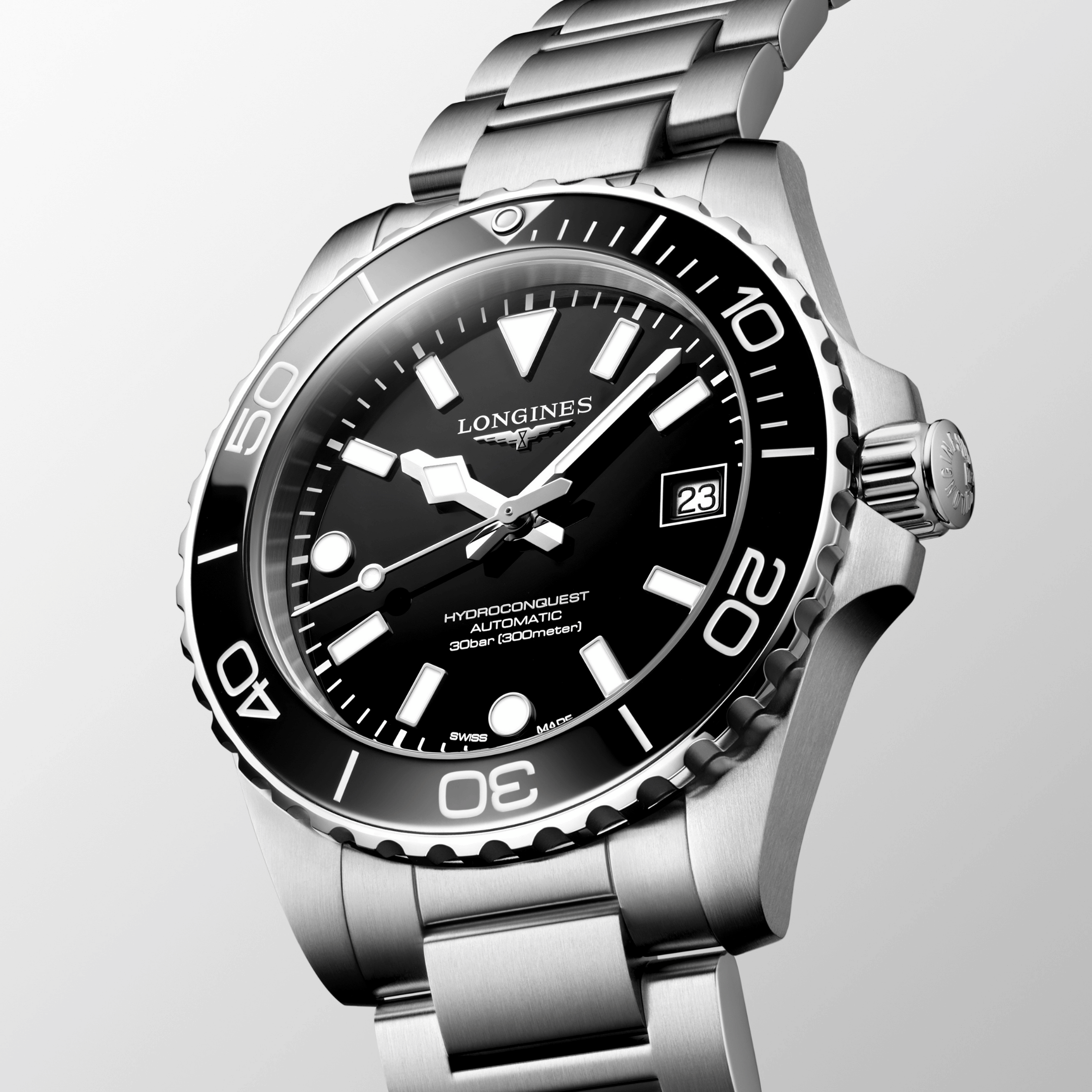 Montre Longines HydroConquest automatique cadran noir bracelet acier 39 mm