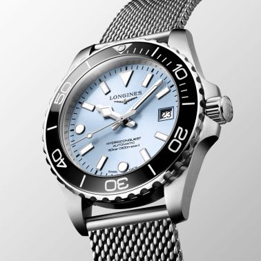 Montre Longines HydroConquest automatique cadran bleu glacier bracelet acier milanais 42 mm