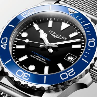Montre Longines HydroConquest automatique cadran noir bracelet acier milanais 39 mm