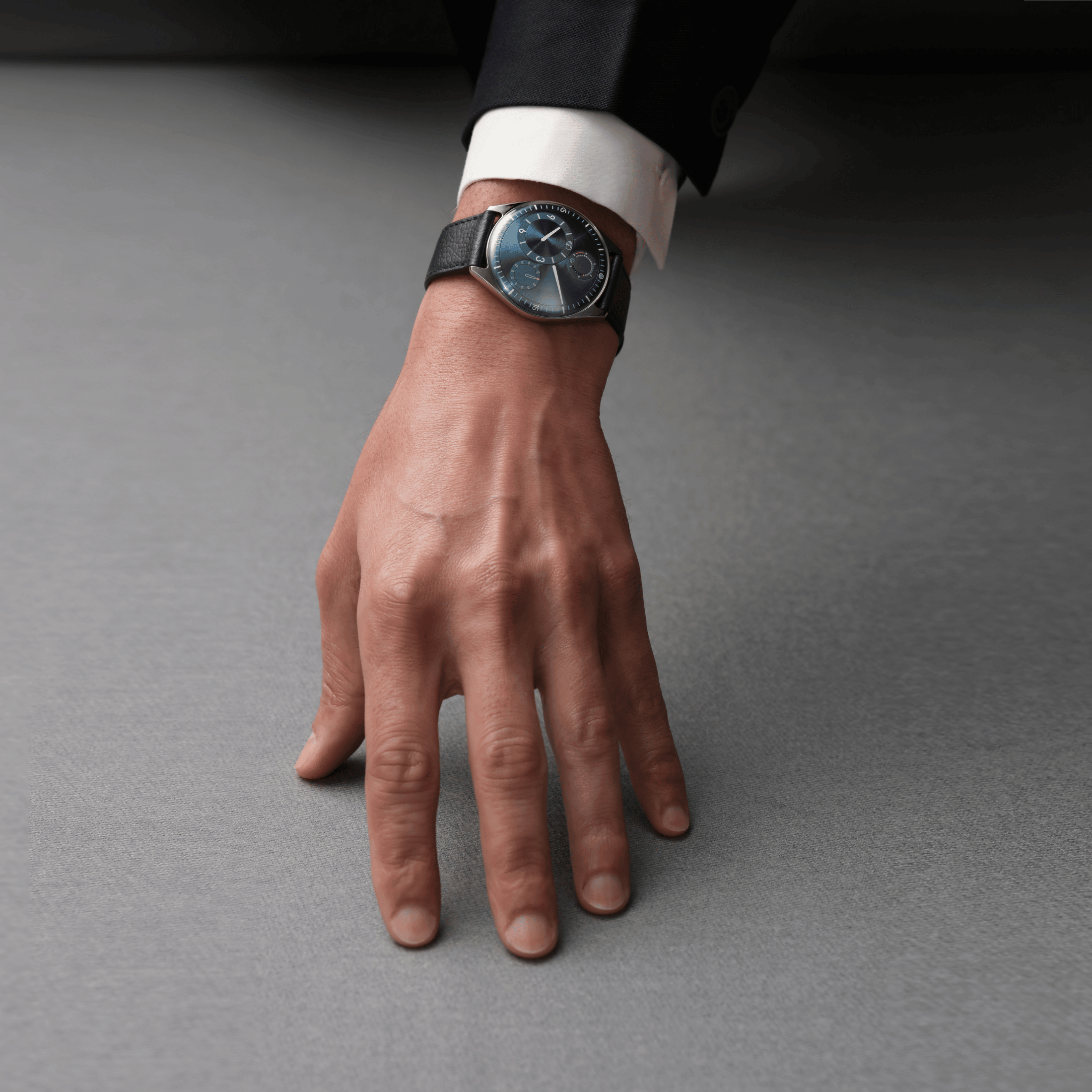 Ressence TYPE 11 Sky titanium automatic blue dial leather strap 41 mm