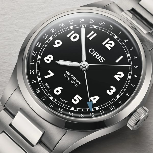 Montre Oris Big Crown Pointer Date automatique cadran noir bracelet acier 40 mm