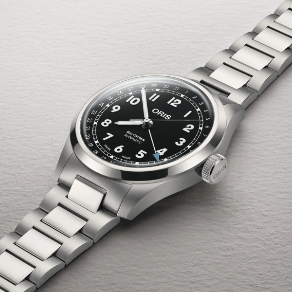 Montre Oris Big Crown Pointer Date automatique cadran noir bracelet acier 40 mm