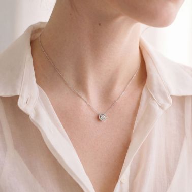 Lepage Coquette necklace in white gold and diamonds