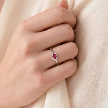 Bague Lepage Eléanor en or blanc rubis et diamants