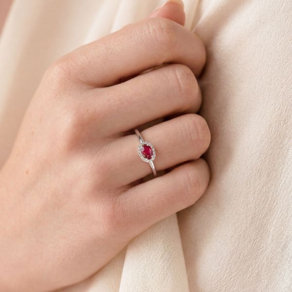 Bague Lepage Eléanor en or blanc rubis et diamants
