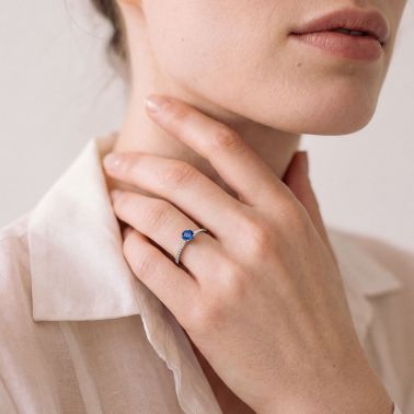 Lepage Demoiselle engagement ring in white gold, sapphire and diamonds