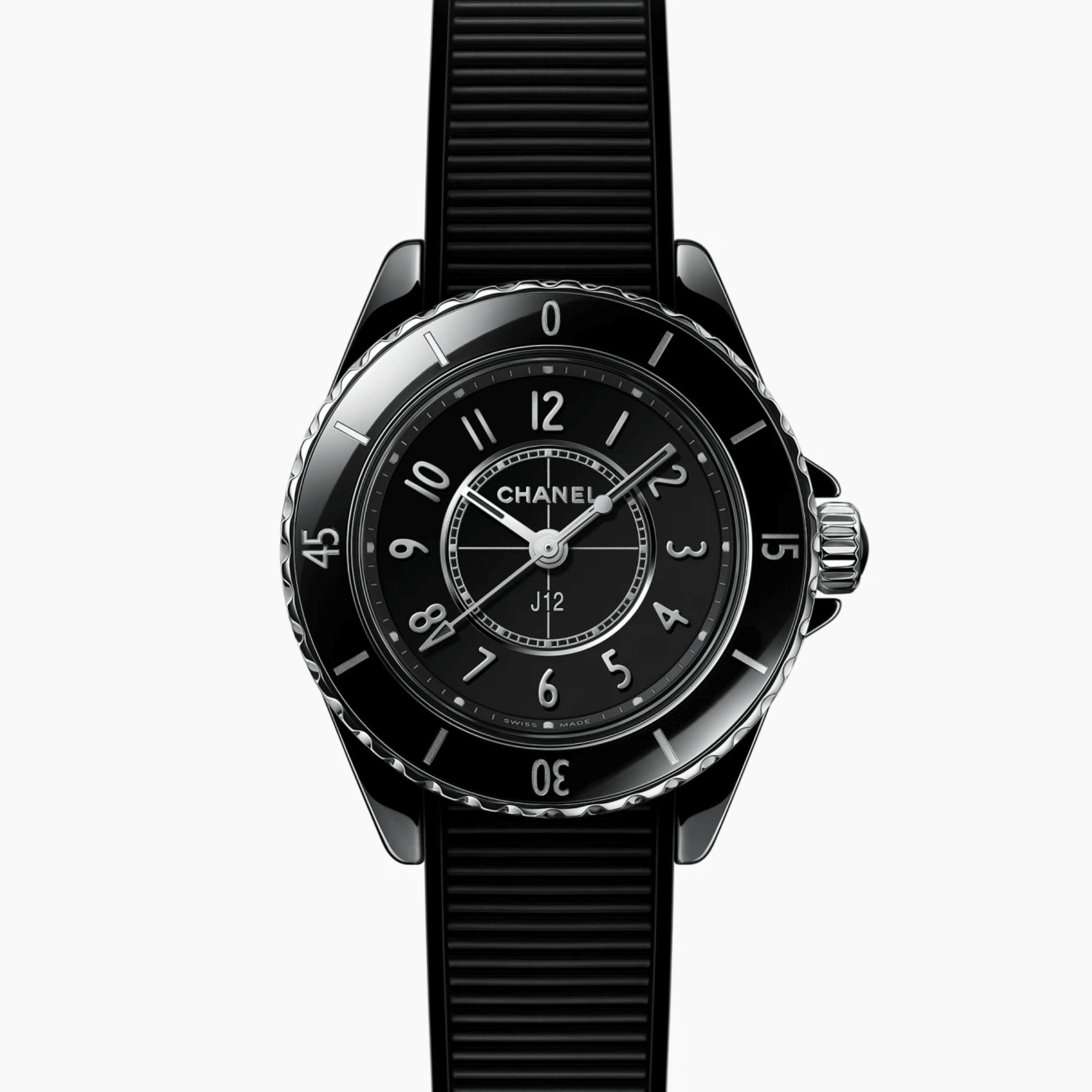 Montre CHANEL J12 quartz céramique cadran noir bracelet caoutchouc 28 mm