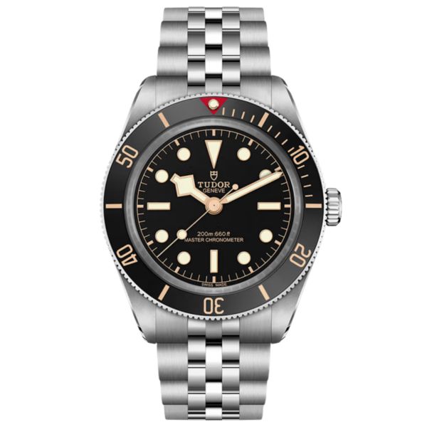 Montre Tudor Black Bay 58 automatique cadran noir bracelet acier cinq mailles 39 mm