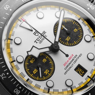 copy ofMontre Tudor Black Bay Chrono "Carbon 25" automatique cadran racing white bracelet hybride en cuir et caoutchouc 42 mm