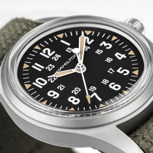 Montre Hamilton Khaki Field Mechanical “America 250” cadran noir bracelet NATO 36 mm
