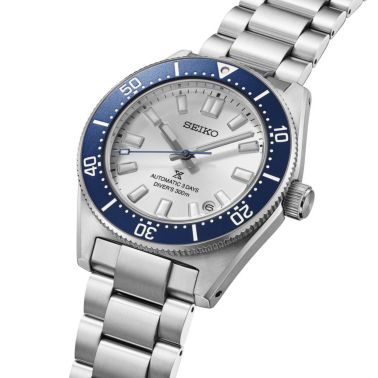 Montre Seiko Prospex Diver's 300M cadran argent bracelet acier 40 mm