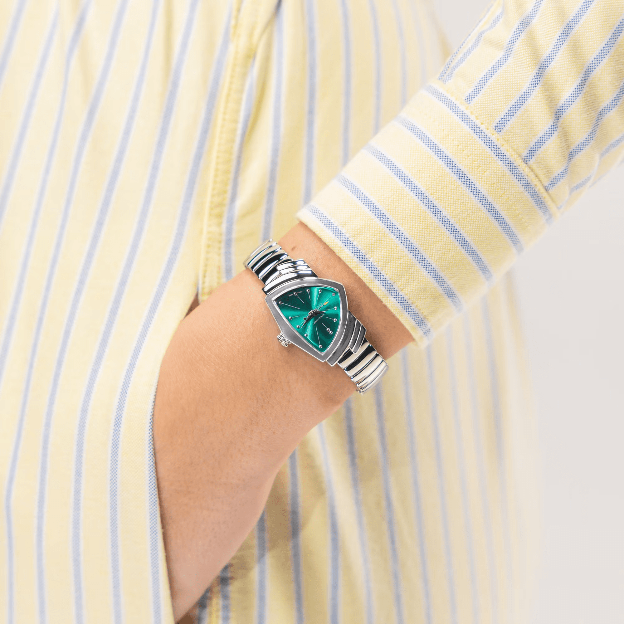 Hamilton Ventura Quartz S blue dial steel bracelet