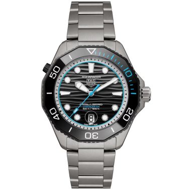 Montre TAG Heuer Aquaracer Professional 500 Date automatique cadran noir et bleu bracelet titane 42 mm