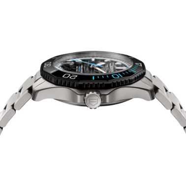 Montre TAG Heuer Aquaracer Professional 500 Date automatique cadran noir et bleu bracelet titane 42 mm