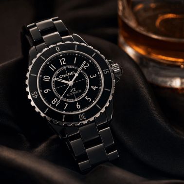 Montre CHANEL J12 Calibre 12.2 automatique 33 mm Full Set 2024