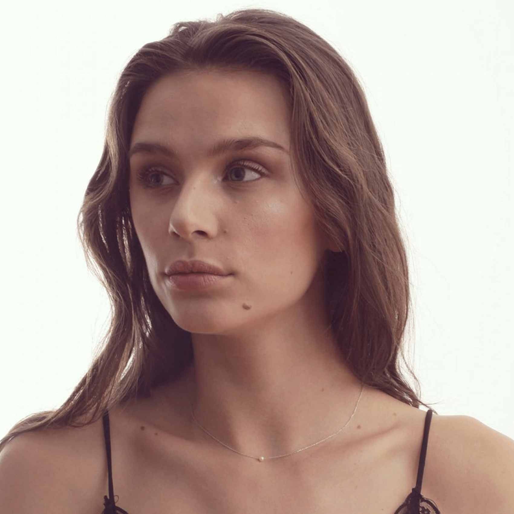 Collier Claverin Simply Mini en or blanc et perle blanche - PORTE