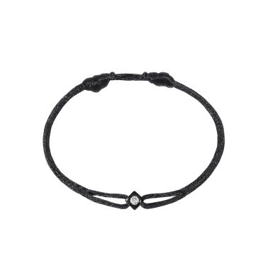 Bracelet dinh van Le Cube Diamant en titane noir et diamant sur cordon noir