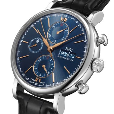 Montre IWC Portofino Chronographe automatique cadran bleu bracelet cuir 42 mm