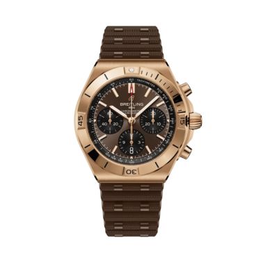 Montre Breitling Chronomat B01 Chronograph automatique cadran chocolat boitier or rouge bracelet caoutchouc 42 mm