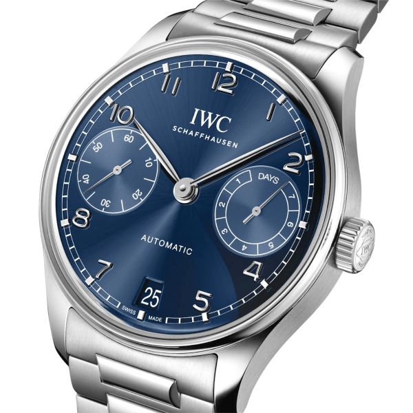 Montre IWC Portugieser Automatic 42 cadran bleu bracelet acier 42,4 mm