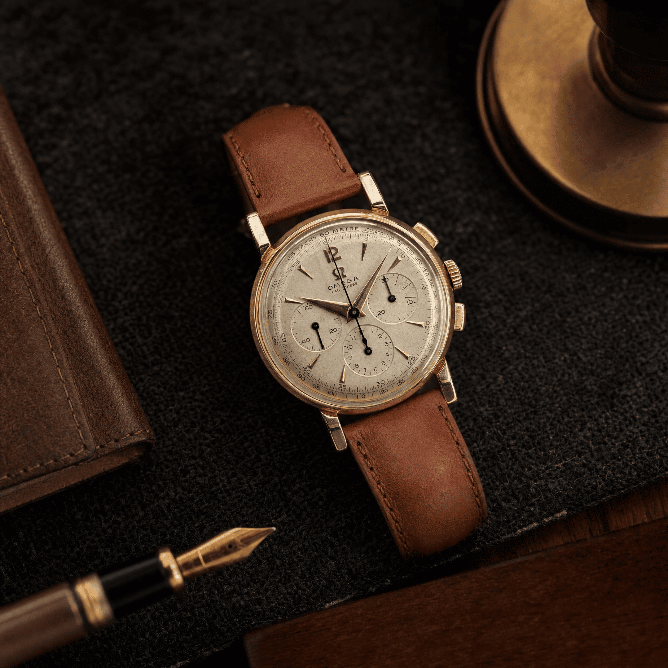 Montre Omega Chronographe Calibre 321 or rose 35 mm circa 1952 avec Watch Certificate